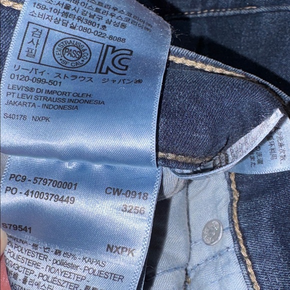 Levi's Red Tab Classic Indigo Curvy Bootcut Jeans - Picture 6 of 7